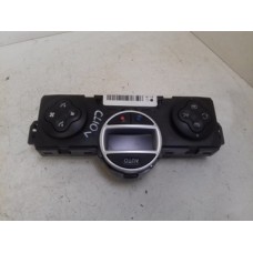 Панель печкой 8200296683 renault clio iii