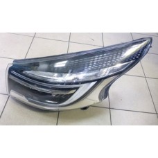 Renault trafic фара левый 260608582r