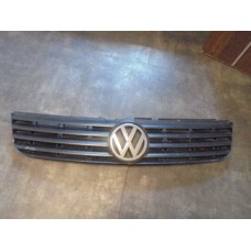 Volkswagen passat b5 решетка радиатора 3b0853653d