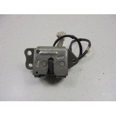 Toyota yaris и p1 03- 05 замок крышки багажника рестайлинг