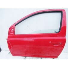 Дверь левая toyota yaris и 3d 1999- 2005r francuz