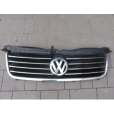 Vw passat b5 рестайлинг решетка радиатора 3b0853651lkjh