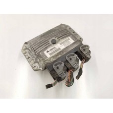 Блок управления двигателя renault modus 2006 8200376474