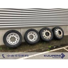 Alcoa Durabright Evo Wheels / 4 Velgen / 1x gescheurd / Michelin banden 15%